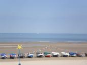 Lignée de flobarts sur la plage de Boulogne-sur-mer lors de la fête de la Mer à Boulogne-sur-Mer